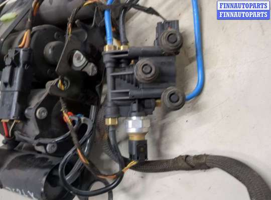 Компрессор пневмоподвески (насос) на Range Rover III (LM, L322)