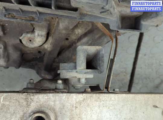 Панель передняя (телевизор) на Mercedes-Benz C (W204)