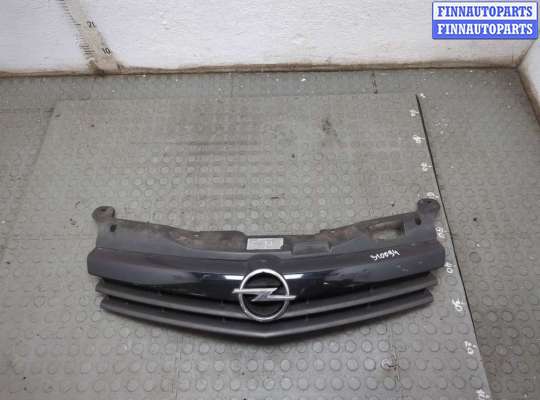 Решетка радиатора OP2445006 на Opel Astra H 2004-2010