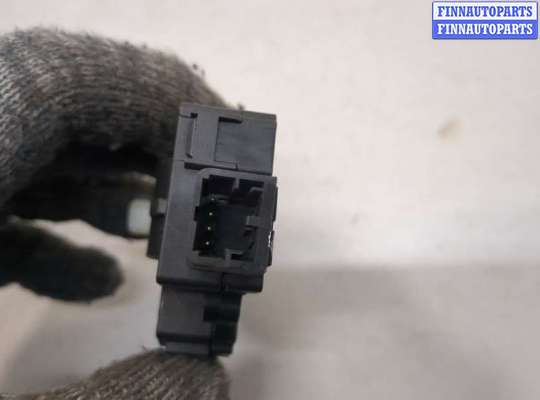 купить Электропривод заслонки отопителя на Volkswagen Touareg 2010-2014