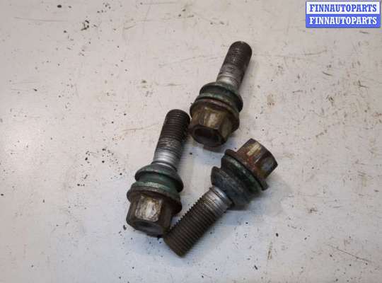 Болт колесный AU1621539 на Audi Q7 2005-2015