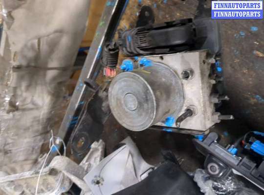 купить Блок АБС, насос (ABS, ESP, ASR) на Renault Kangoo 2008-2013