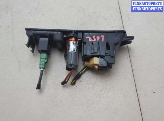 купить Кнопка стояночного тормоза (ручника) на Audi Q3 2011-2018