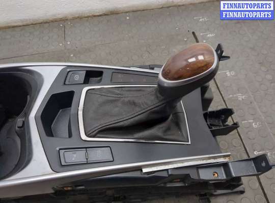 купить Консоль салона (кулисная часть) на Cadillac SRX 2009-2016