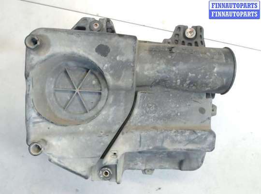 Корпус воздушного фильтра на BMW 5 (E39)