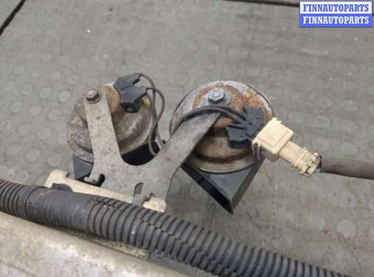 купить Усилитель бампера на Renault Megane 3 2009-2016
