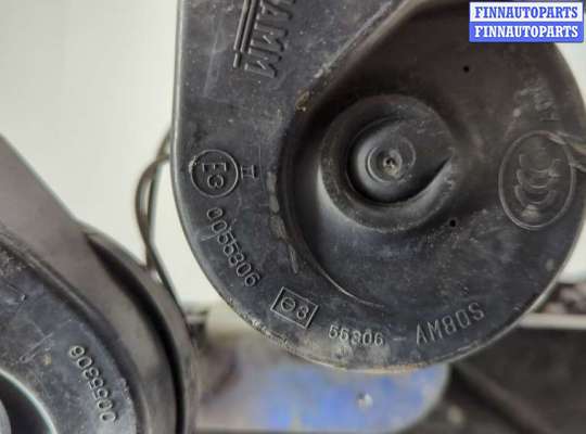 Планка телевизора верхняя на Volvo XC90