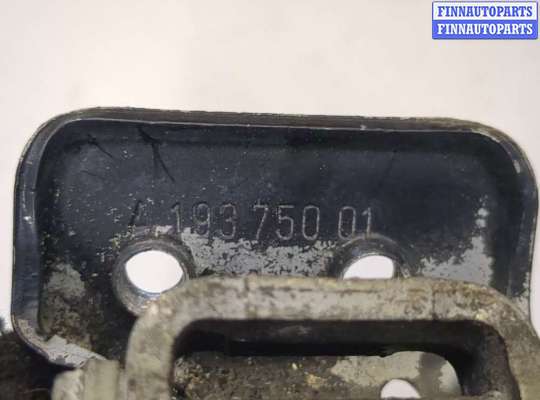 купить Петля крышки багажника на Chrysler Crossfire 2003-2008