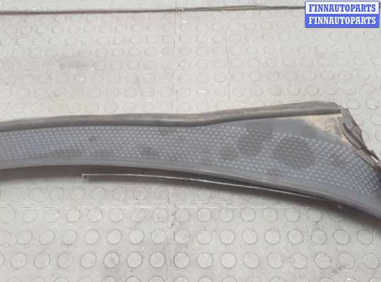 Жабо под дворники (дождевик) FO1988236 на Ford Focus 1 1998-2004