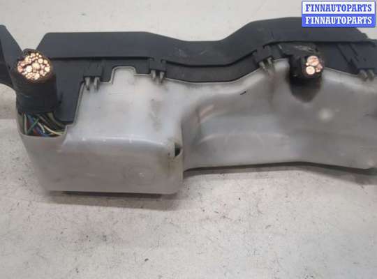 купить Блок предохранителей на Toyota Avensis 2 2003-2008
