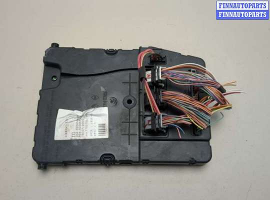 Блок управления бортовой сети (Body Control Module) RN1566375 на Renault Megane 2 2002-2009