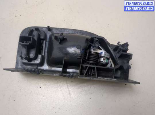 купить Ручка двери салона на Volvo S40 2004-