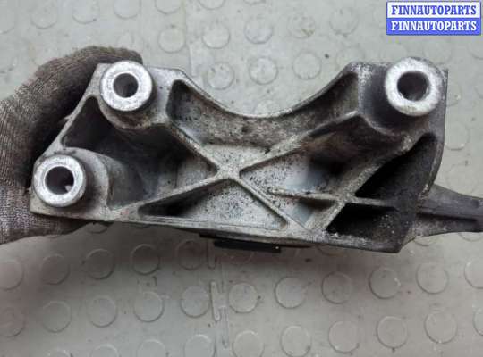 Подушка КПП на Chevrolet Captiva