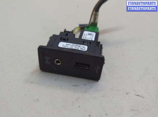 купить Разъем AUX/USB на Volkswagen Jetta 6 2010-2018
