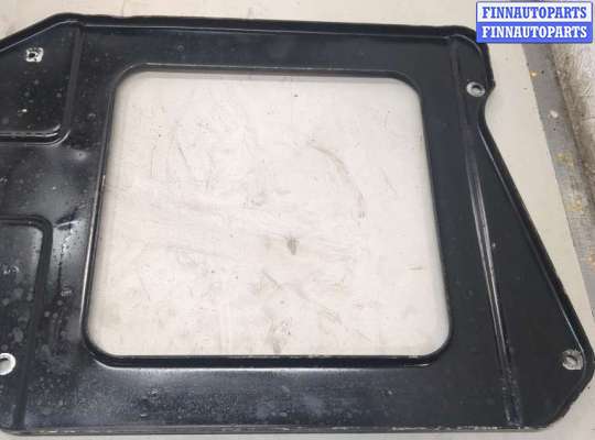 купить Кронштейн радиатора на Nissan X-Trail (T30) 2001-2007