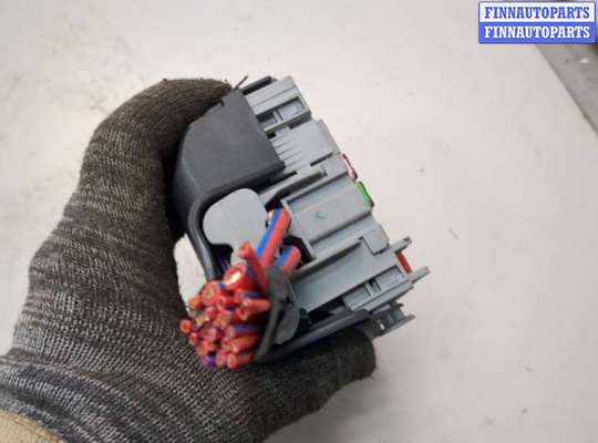 купить Блок предохранителей на Skoda Octavia (A5) 2004-2013