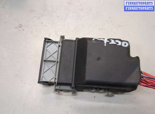 купить Блок предохранителей на Skoda Octavia (A5) 2004-2013