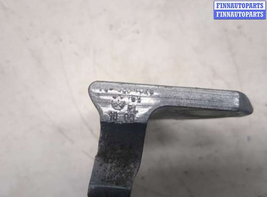 купить Петля двери на Volkswagen Passat 6 2005-2010