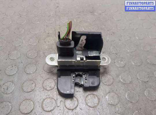 Замок багажника на SEAT Altea
