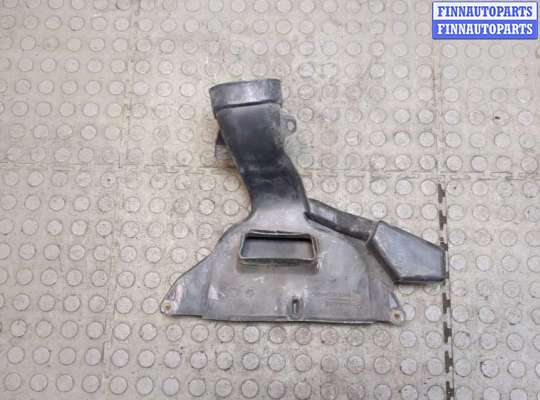 купить Воздухозаборник на Toyota Sienna 2 2003-2010