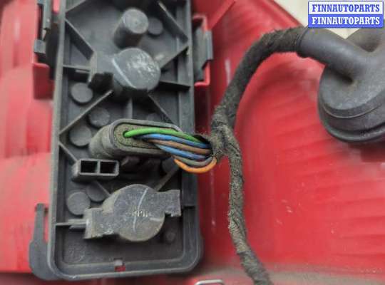 Фонарь задний на Mercedes-Benz ML (W163)