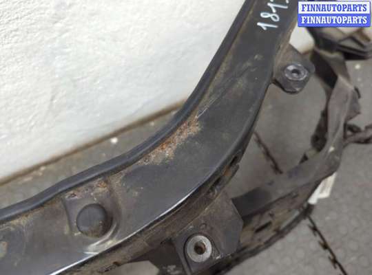 Панель передняя (телевизор) на Hyundai Sonata V (NF)