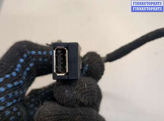 купить Разъем AUX/USB на Volkswagen Tiguan 2016-2020