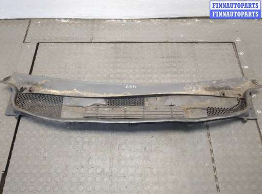 Жабо под дворники (дождевик) MB1722072 на Mercedes B W245 2005-2011