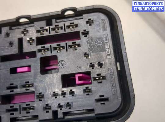 купить Блок предохранителей на Volkswagen Passat CC 2008-2012