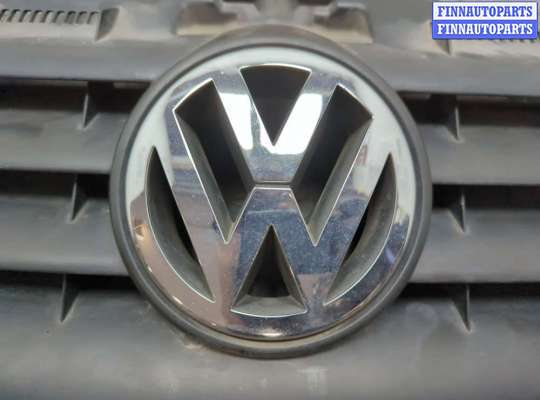 купить Решетка радиатора на Volkswagen Touran 2003-2006