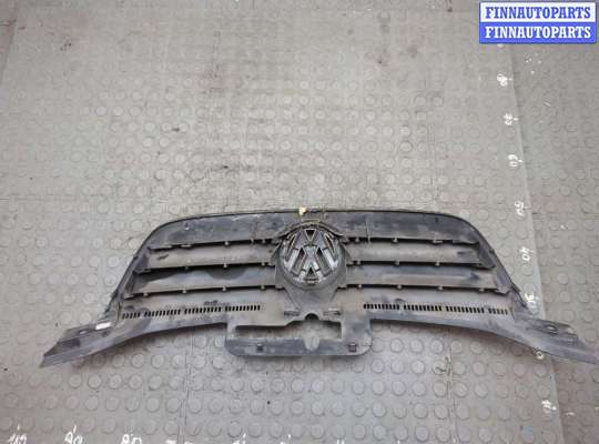 купить Решетка радиатора на Volkswagen Touran 2003-2006