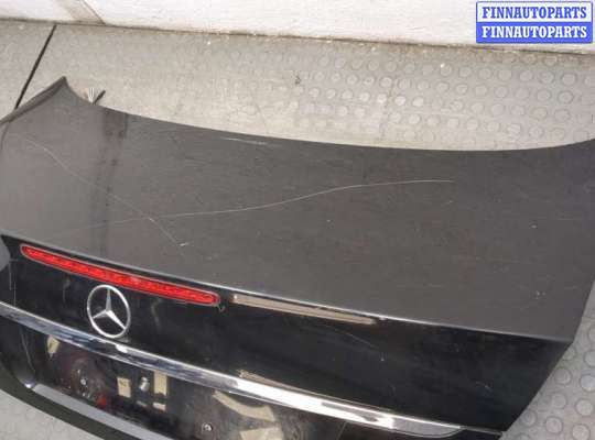 Планка подсветки номера на Mercedes-Benz E (W211)