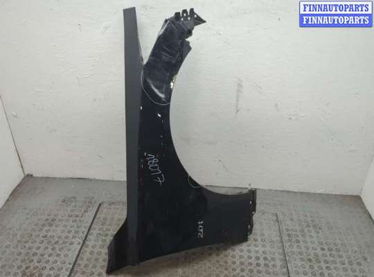 Крыло переднее на Infiniti Q50 (V37)