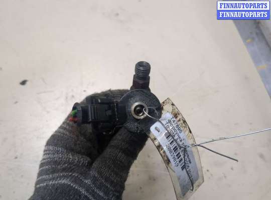 купить Форсунка топливная на Toyota Auris E15 2006-2012