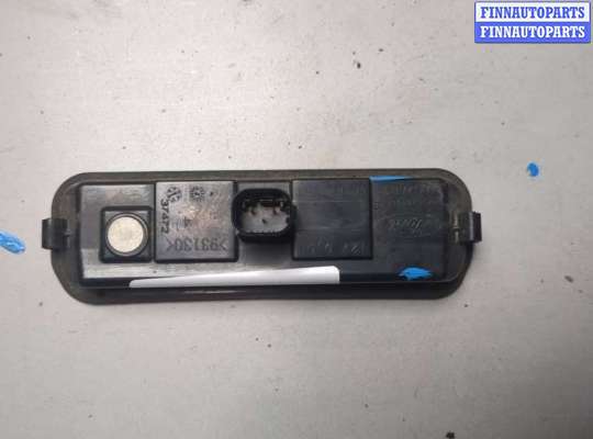 Планка подсветки номера на Ford Focus III