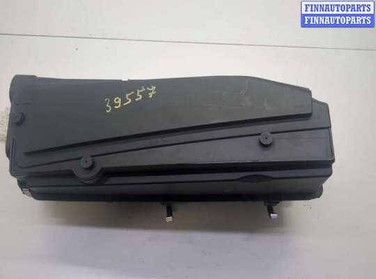 Корпус воздушного фильтра на Mercedes-Benz C (W203)