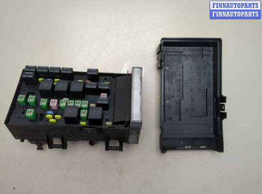 купить Блок предохранителей на Chrysler Voyager 2000-2007