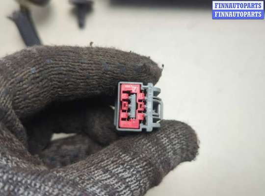 Амортизатор крышки багажника на Jeep Grand Cherokee IV (WK2)