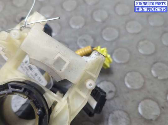 купить Переключатель поворотов на Toyota Paseo 1996-2002