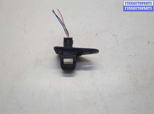 купить Камера заднего вида на Toyota Avensis 3 2008-2018