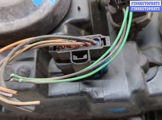 купить Кронштейн фары на Renault Laguna 2 2001-2007