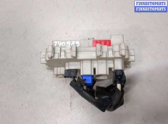 купить Блок предохранителей на Nissan Navara 2004-2015