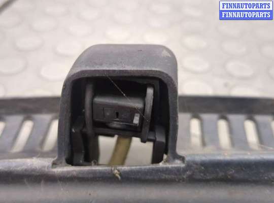 купить Жабо под дворники (дождевик) на Volkswagen Sharan 2000-2010