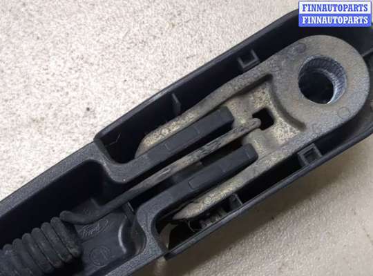 купить Щеткодержатель на Ford Fiesta 2012-2019
