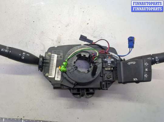 Переключатель поворотов и дворников (стрекоза) RN1577747 на Renault Megane 2 2002-2009
