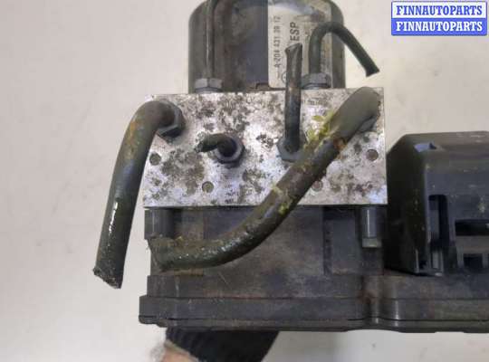 Блок ABS на Mercedes-Benz C (W204)