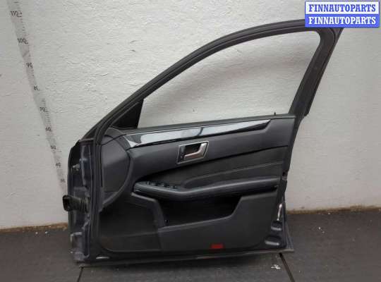Молдинг стекла (боковое) MB1720769 на Mercedes E W212 2009-2016