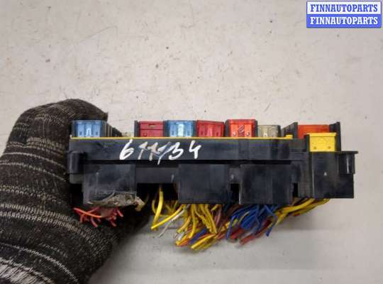 купить Блок предохранителей на Renault Safrane 1992-2000