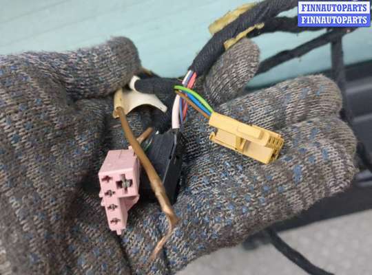 купить Щеткодержатель на Volkswagen Golf 4 1997-2006