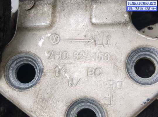 купить Петля двери на Volkswagen Transporter 5 2003-2015